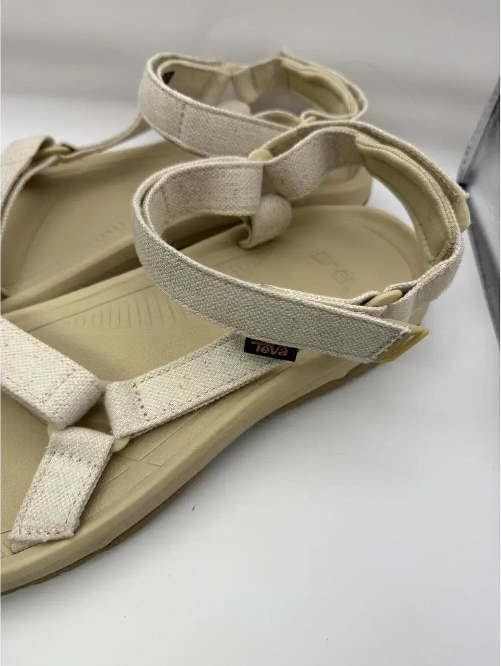 Teva Beige Adjustable Strap Sandals Women's Size 14